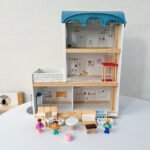 Solid wood pretend play princess villa disassembly and assembly dollhouse toy