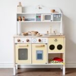 Kindergarten Toys Wooden Kitchen Toys Boys and Girls Large Cooking Stove Wooden Kitchen Early Education Toy Set
