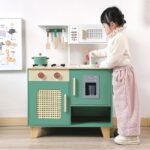 Wooden Role Play Pretend Kitchen Games Kitchen Set Toy with Accessories